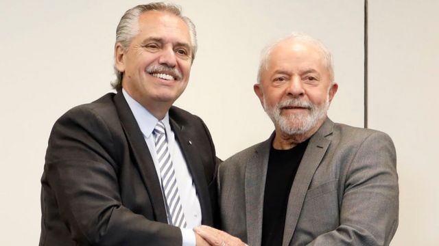 Lula irá à Argentina para cúpula de países latino-americanos e reunião com Fernández em 24 de janeiro