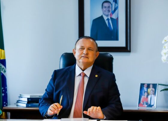adolfo-menezes-assume-governo-da-bahia-e-reitera-alinhamento-com-jeronimo
