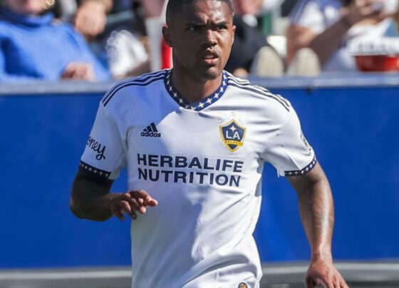 gremio,-flamengo-ou-botafogo?-douglas-costa-escolhe-time-para-atuar-em-2023