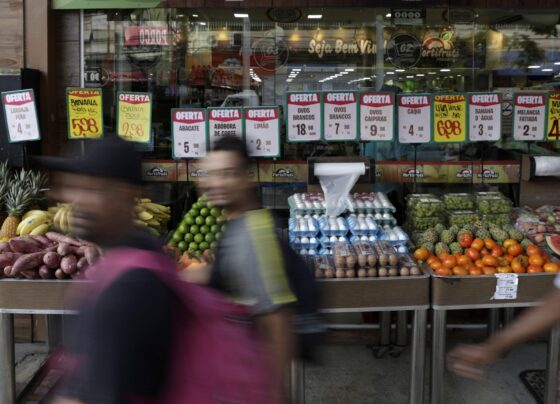 precos-dos-alimentos-disparam-e-renda-dos-brasileiros-nao-acompanha;-entenda-por-que