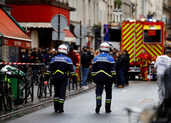 homem-de-69-anos-e-detido-apos-tiroteio-em-paris;-duas-pessoas-morreram