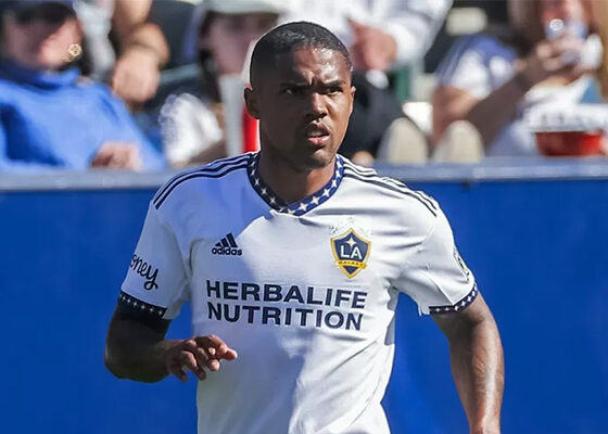 braz-se-encontra-com-douglas-costa-em-restaurante-no-rio