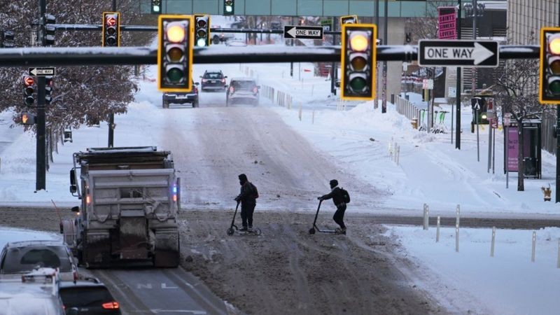 O ‘ciclone bomba’ que pode baixar temperaturas a -55ºC e põe 135 milhões em alerta nos EUA e no Canadá
