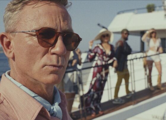 glass-onion:-um-misterio-knives-out-estreia-na-netflix