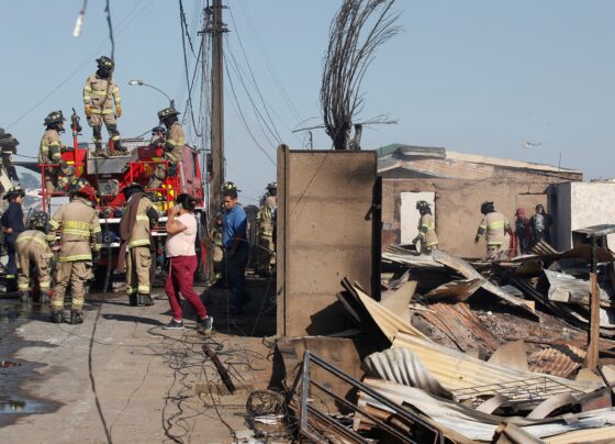 incendio-destroi-casas-e-deixa-2-mortos-na-cidade-turistica-chilena-de-vina-del-mar