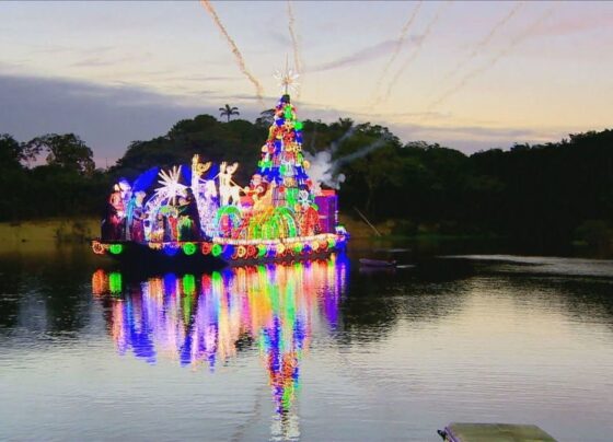 presepio-em-balsa-flutuante-leva-alegria-a-comunidades-ribeirinhas-no-amazonas