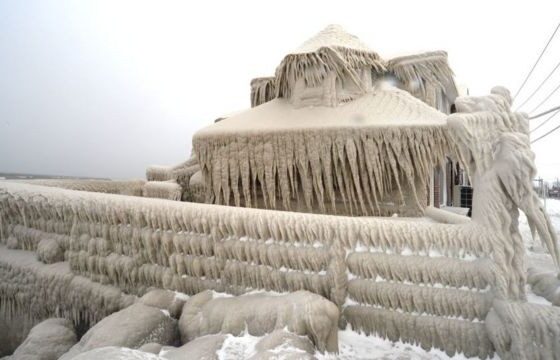 ciclone-bomba:-o-que-e-o-fenomeno-que-derrubou-temperaturas-e-causou-dezenas-de-mortes-nos-eua