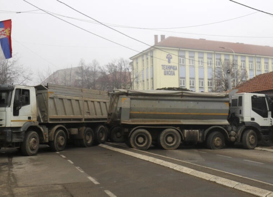 servia-coloca-exercito-em-alerta-maximo-em-meio-a-tensao-no-kosovo