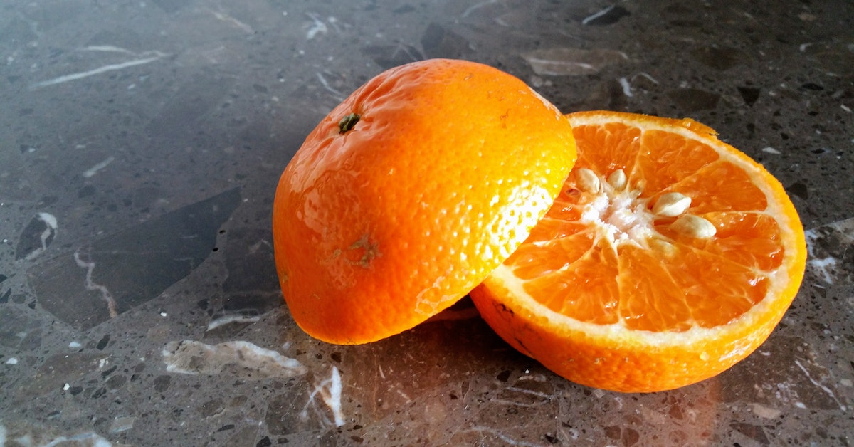 Não descarte: veja 5 formas incríveis de usar a casca da laranja no dia a dia
