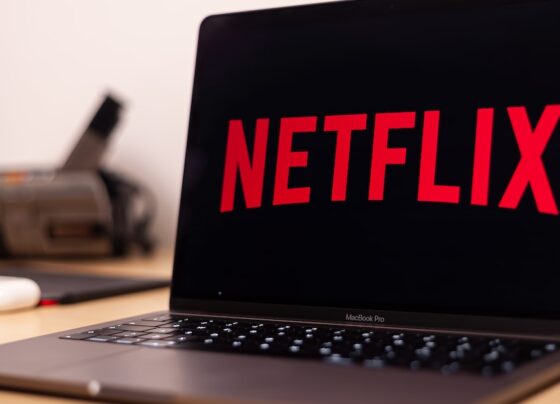 7-filmes-inspiradores-da-netflix-para-comecar-2023-da-melhor-forma-possivel