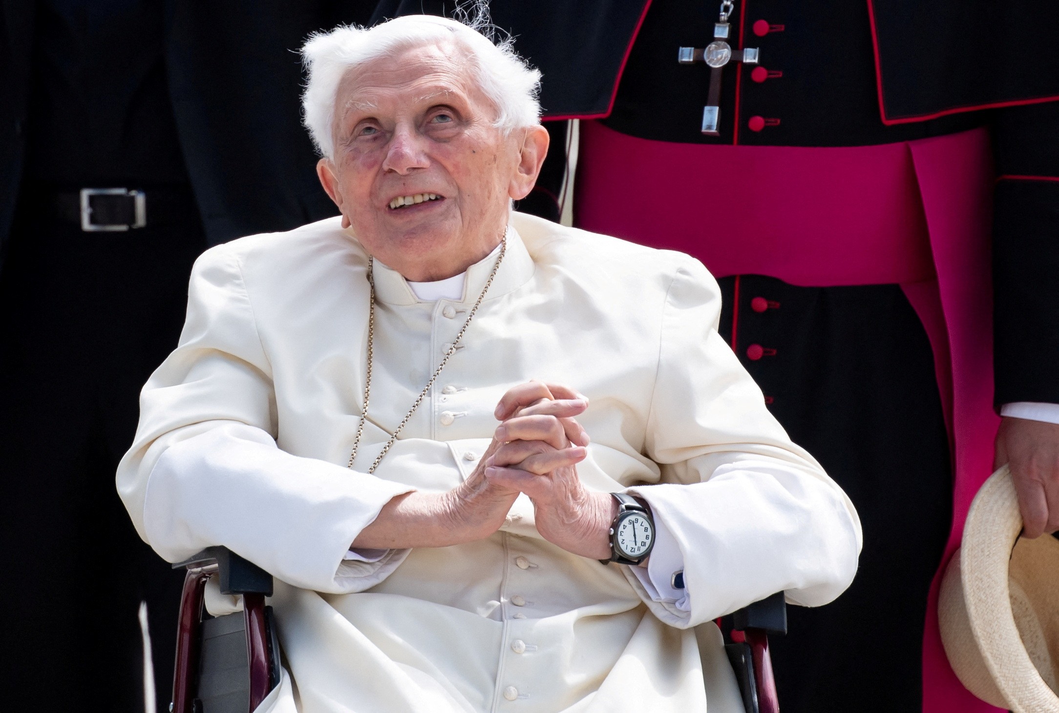 Por que o Papa Bento XVI renunciou?