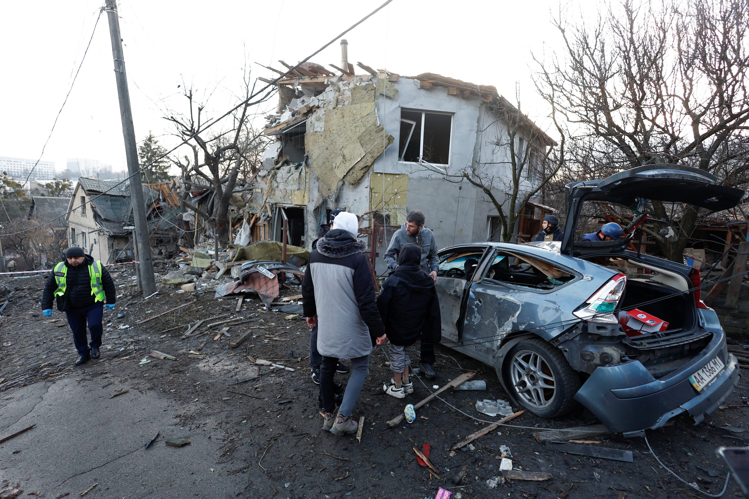 Bombardeios atingem várias regiões da Ucrânia