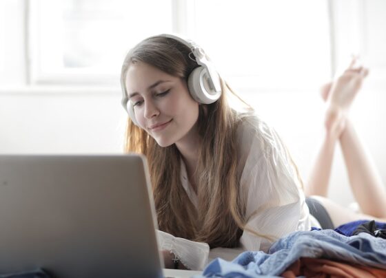 spotify:-confira-quais-foram-os-5-artistas-mais-ouvidos-no-mundo