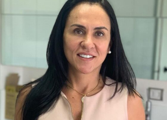 nova-secretaria-da-saude-de-feira-de-santana-e-dentista
