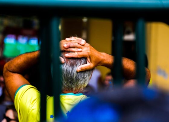 com-brasil-fora-da-copa,-movimento-em-bares-deve-cair-a-metade-do-esperado,-diz-associacao