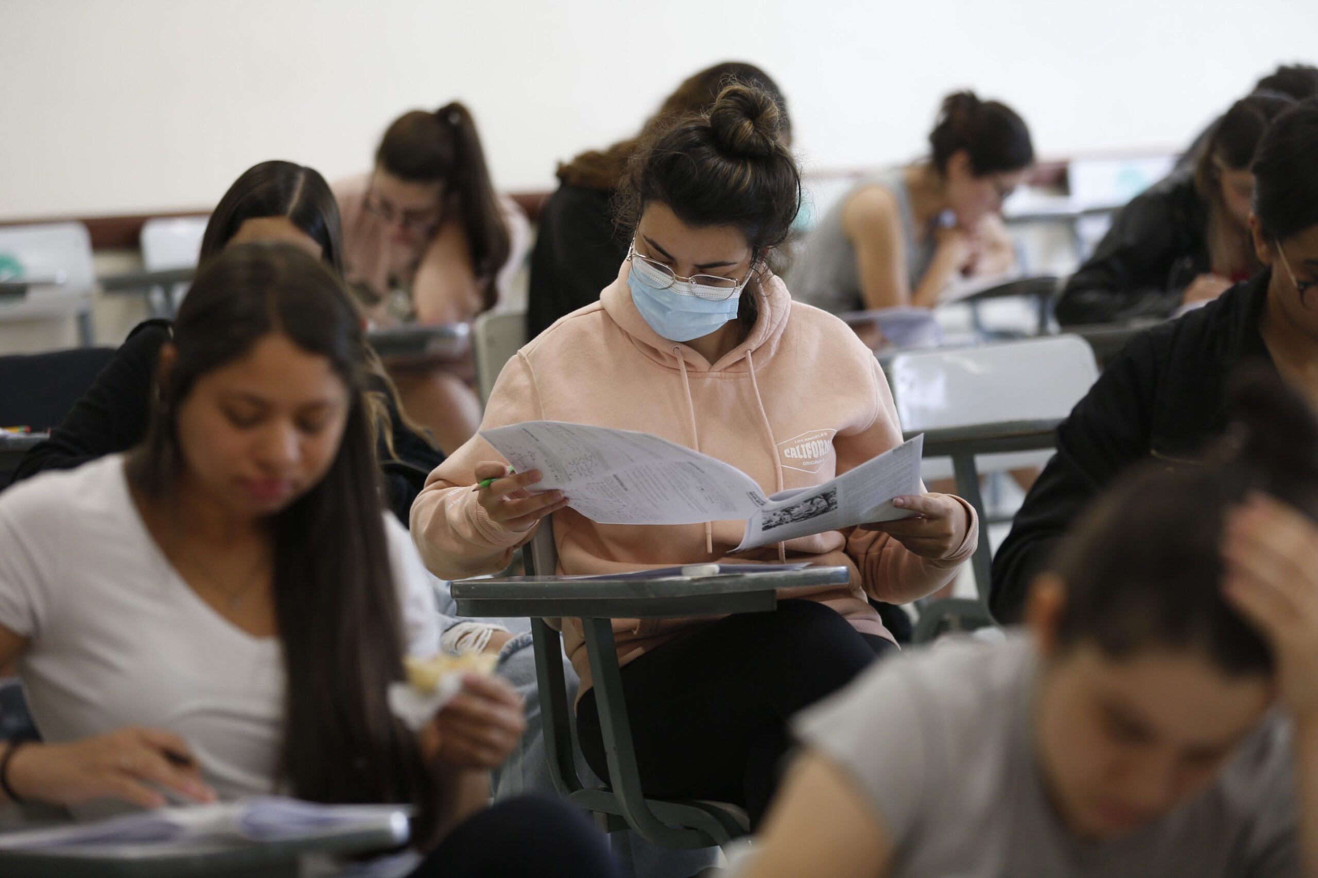 Unicamp 2023: cursinhos analisam temas para redação e dão dicas para mandar bem na 2ª fase do vestibular