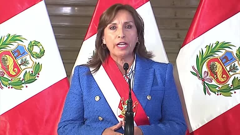 Nova presidente do Peru vai pedir ao Congresso que antecipe eleições para 2024