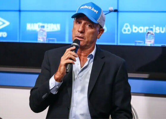renato-deve-decidir-futuro-de-volante-do-elenco-do-gremio