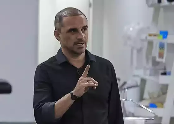 guga-foi-mandado-embora-pelo-galo-e-substituto-custa-o-triplo