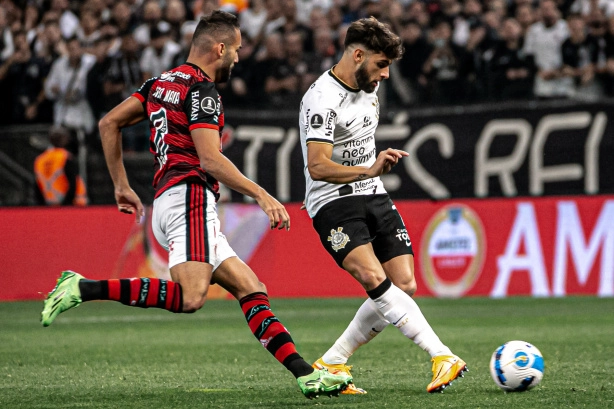 Craque do Flamengo consegue grande conquista durante período de férias do Mengão