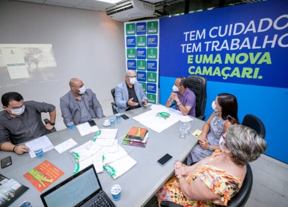 equipe-de-vitoria-da-conquista-vem-a-camacari-conhecer-projeto-escola-de-verao