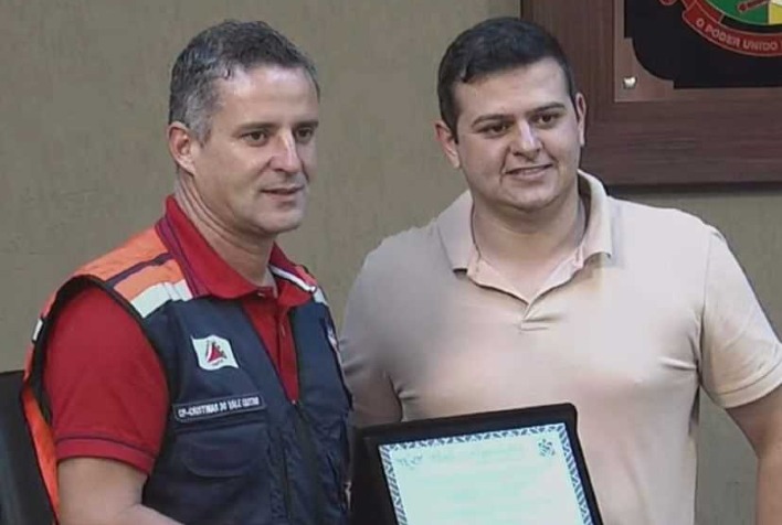 Defesa Civil de Viçosa recebe homenagem na Câmara
