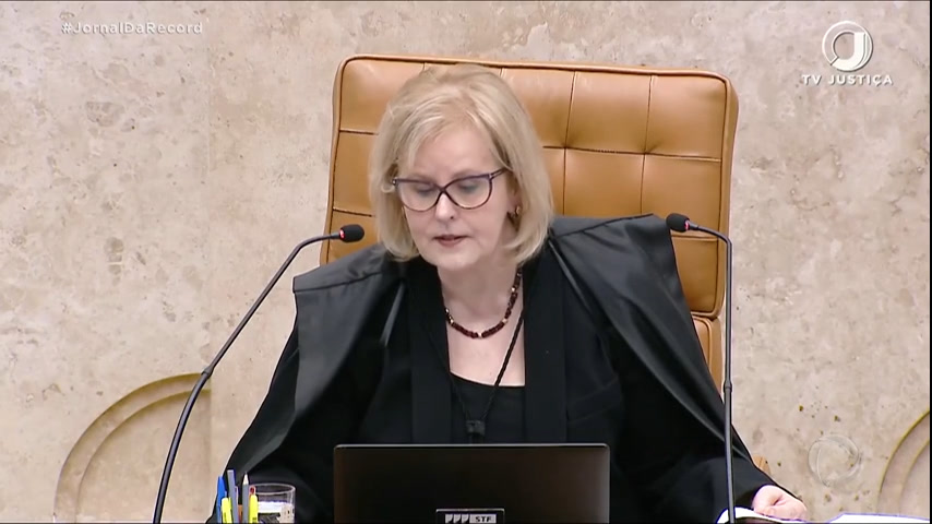 Rosa Weber vota para considerar o orçamento secreto inconstitucional