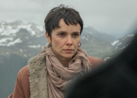 com-debora-falabella-e-dario-grandinetti,-“bem-vinda,-violeta”-ganha-trailer-e-poster-oficiais