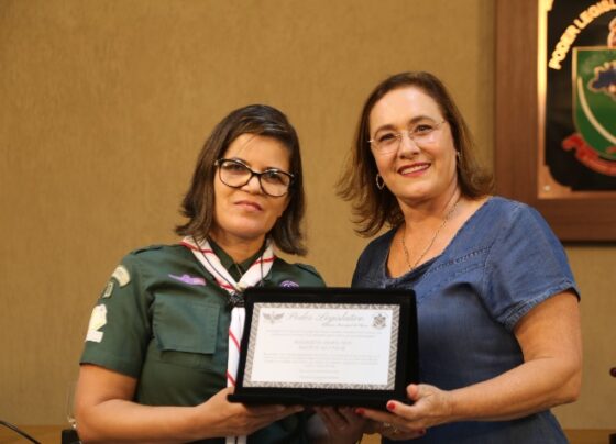 chefe-de-grupo-de-escoteiros-recebe-homenagem-na-camara