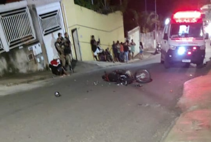 Motociclista morre ao bater em árvore no Santa Clara