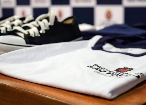 prefeitura-disponibiliza-credito-para-compra-de-uniforme-e-material-escolar