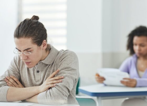 encceja:-confira-qual-e-a-nota-minima-para-garantir-o-diploma-no-exame
