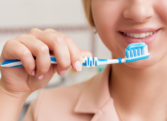 nao-escovar-os-dentes-corretamente-pode-levar-a-danos-cerebrais