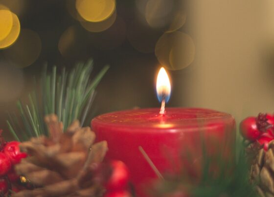 estrela,-sino-e-velas:-veja-qual-e-o-significado-destes-simbolos-do-natal