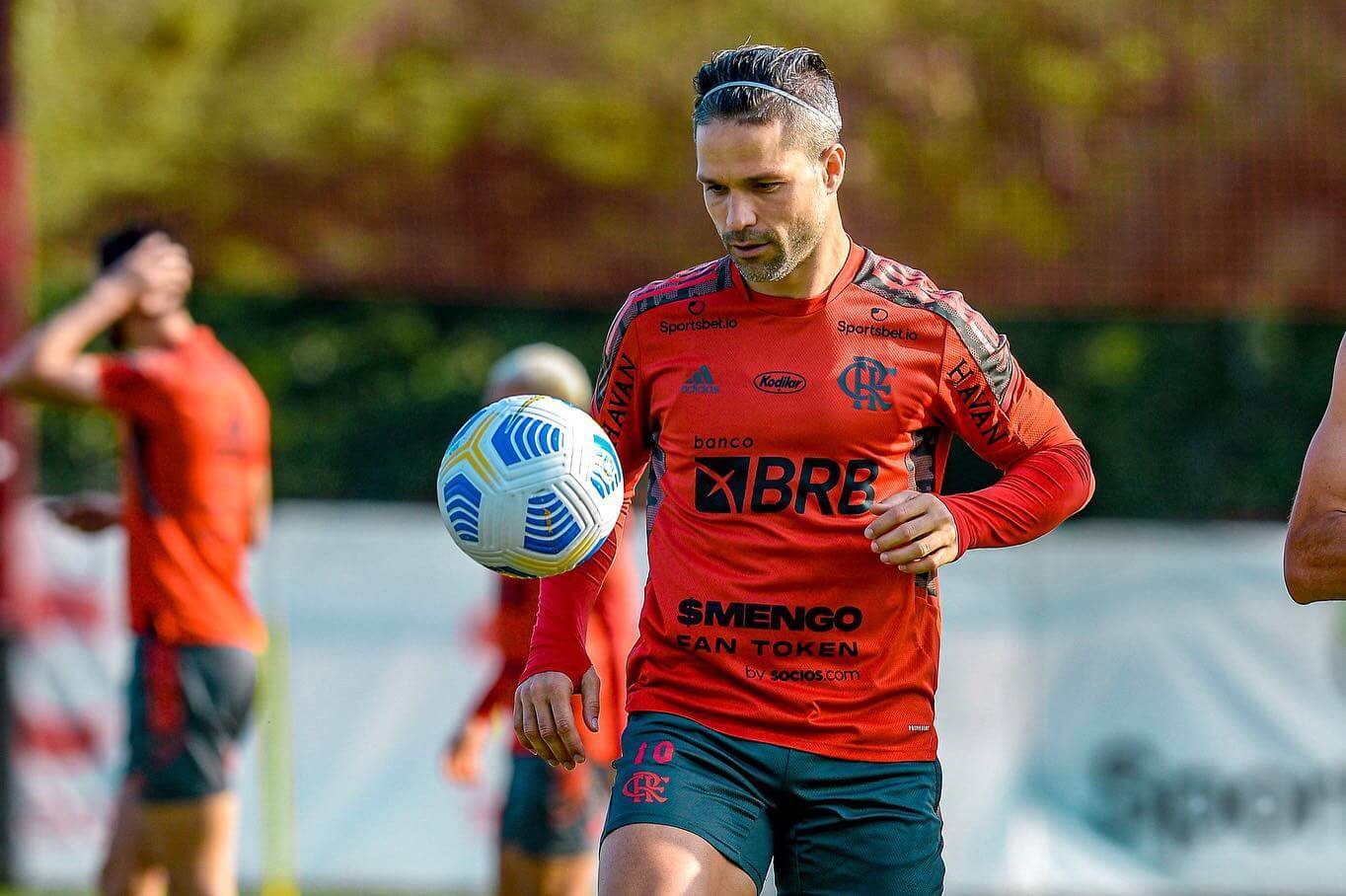 Diego Ribas surpreende todos com pedido para o Flamengo