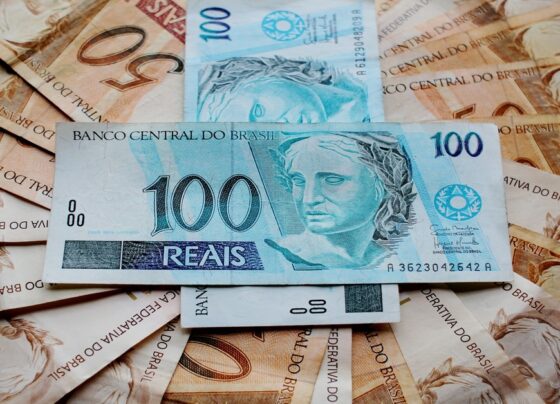 auxilio-brasil:-confira-quem-tem-direito-a-parcela-unica-de-r$-1-mil