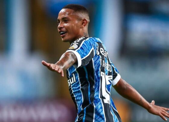 rival-gaucho-anuncia-atacante-revelado-pelo-gremio