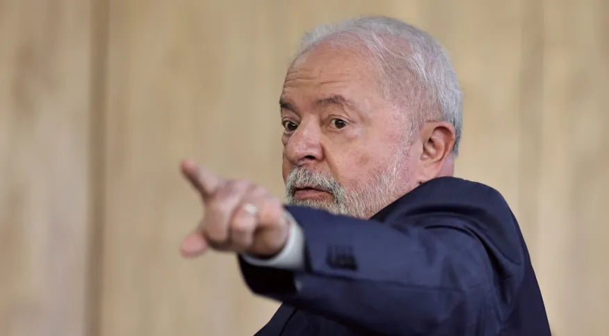 Governo Lula sofre derrotas em primeiros testes na Câmara sem base consistente