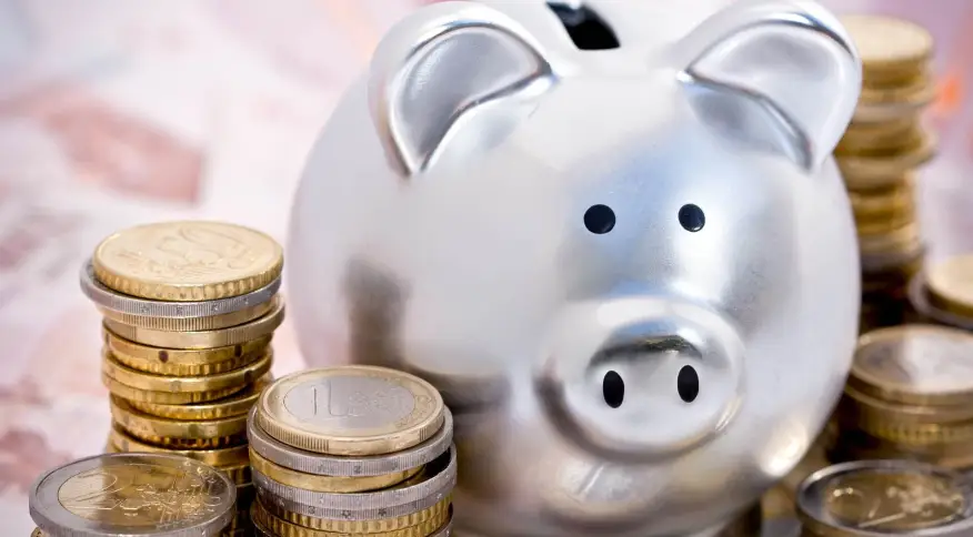 Poupança registra saída líquida de R$ 10 bilhões em agosto, informa BC