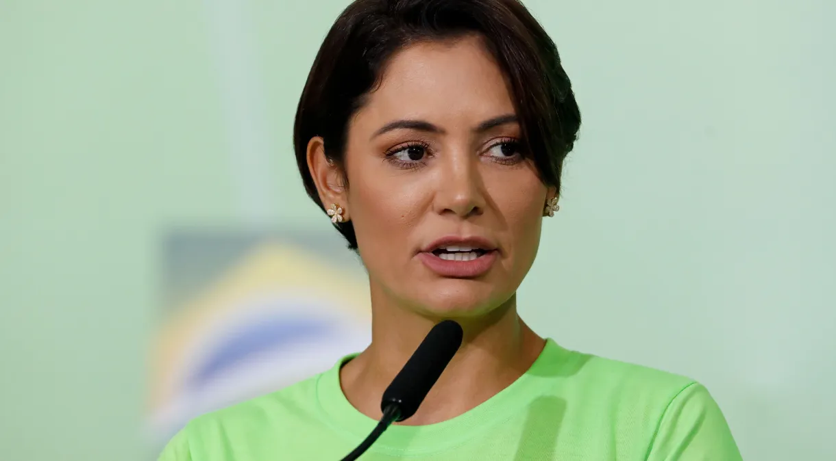 Como primeira-dama, não queria ser viajante turista, diz Michelle Bolsonaro