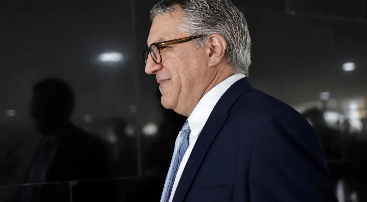 Oposição pede explicações a Padilha por encontro com simpatizante do Hamas