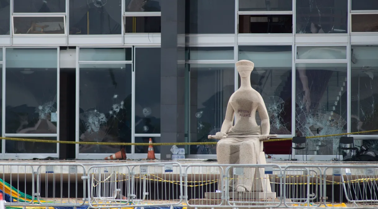 Evento do 8 de janeiro interrompe recesso de ministros do STF