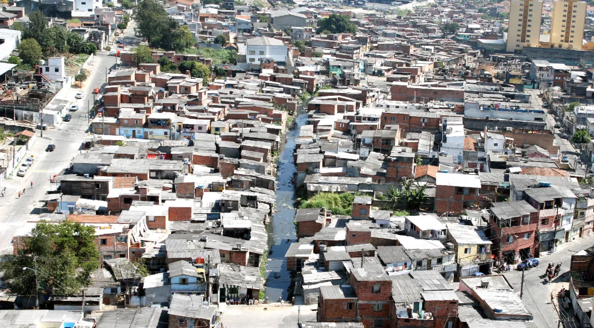 Brasil precisa de quase R$ 2 tri até 2033 para acabar com déficit habitacional, diz estudo