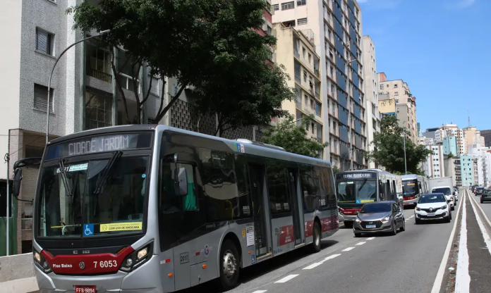Regiões do Brasil entram em estado de alerta para chuvas intensas, diz Inmet