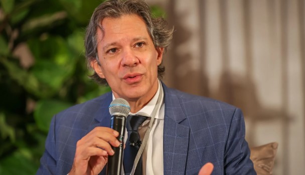 Governo vai aguardar eleição da presidência do Congresso para discutir reforma da renda, diz Haddad