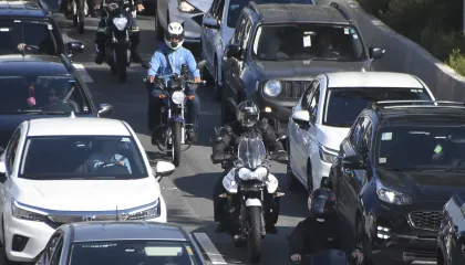 Grupo de Trabalho da prefeitura de SP diz que mototáxi gera grande risco