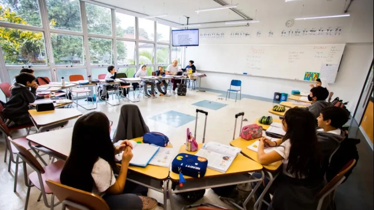 Até professores sem celular: veja protocolos adotados por escolas de elite