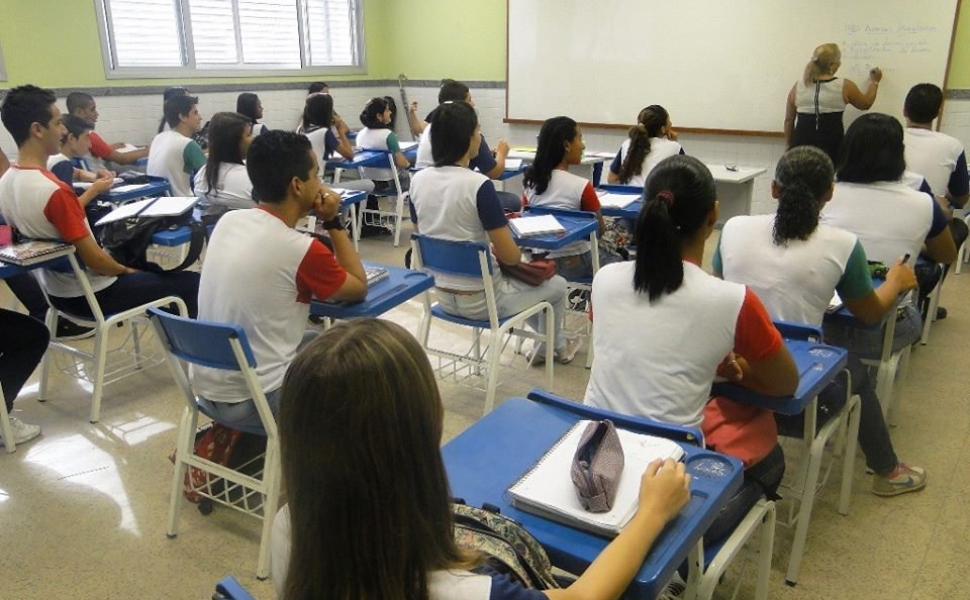 Cursinho gratuito para o Enem abre inscrições; saiba os critérios