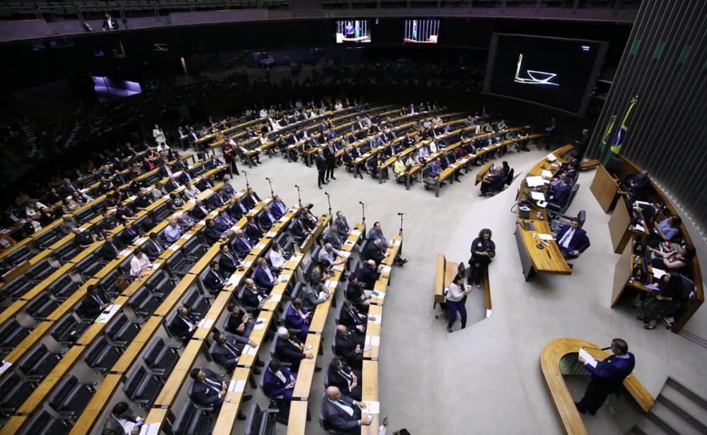 PL calcula ter mais de 300 votos para aprovar projeto da anistia na Câmara