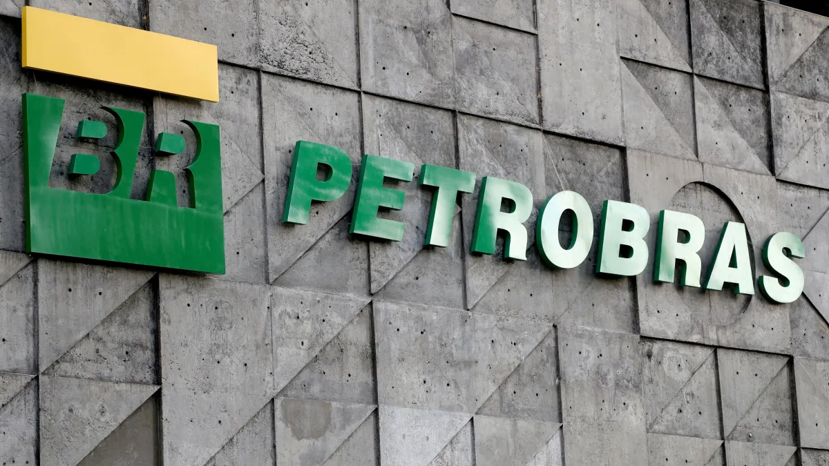 Ação da Petrobras desaba em abril: o que esperar daqui até o balanço do 1° trimestre?